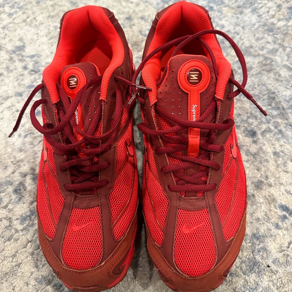 Supreme Nike shox